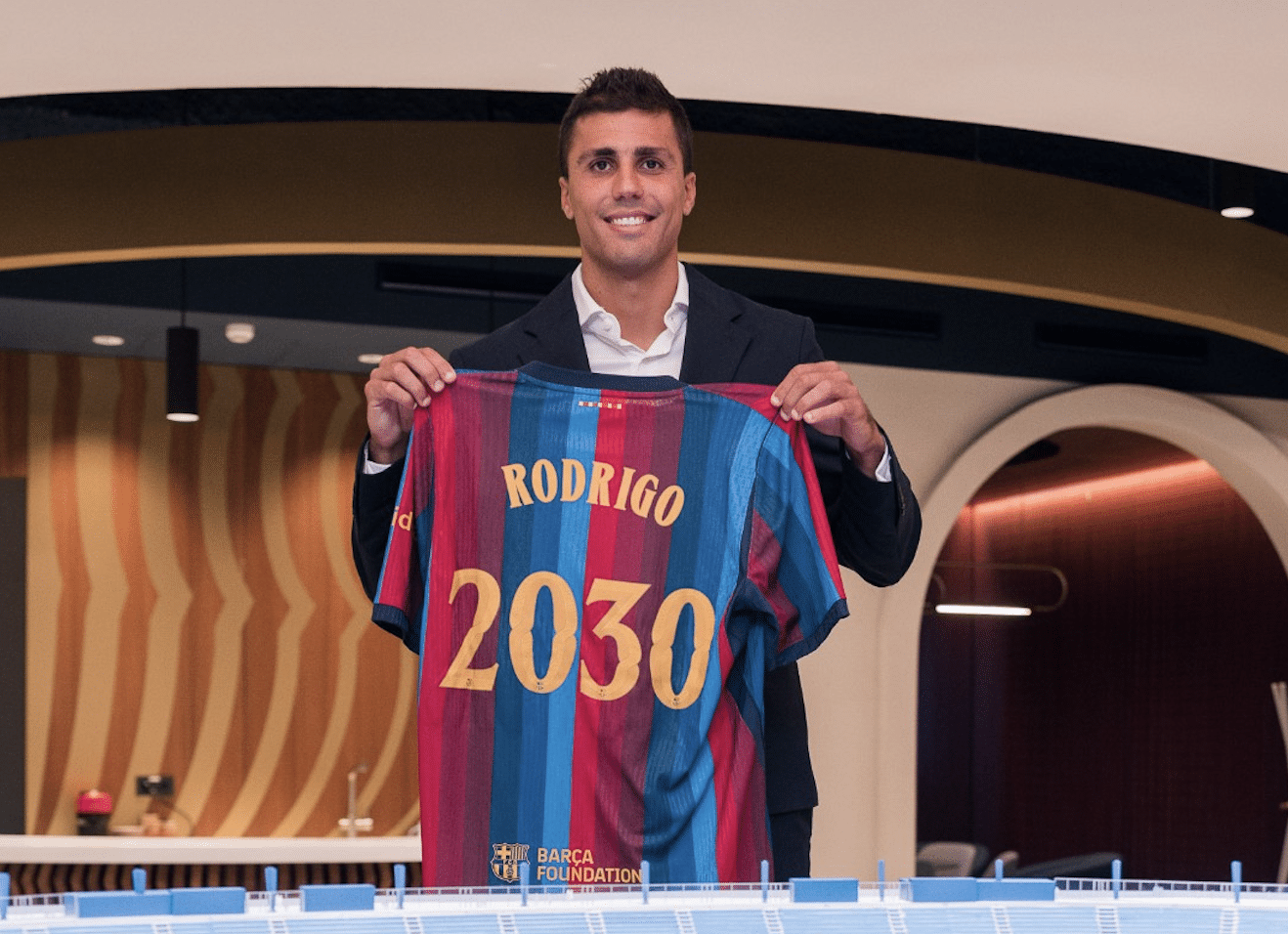 You are currently viewing Rodri Completes £65.4m Move to Barca