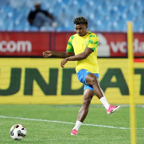 Brayan Leon Embraces Pressure Ahead of Al-Ahli Tie