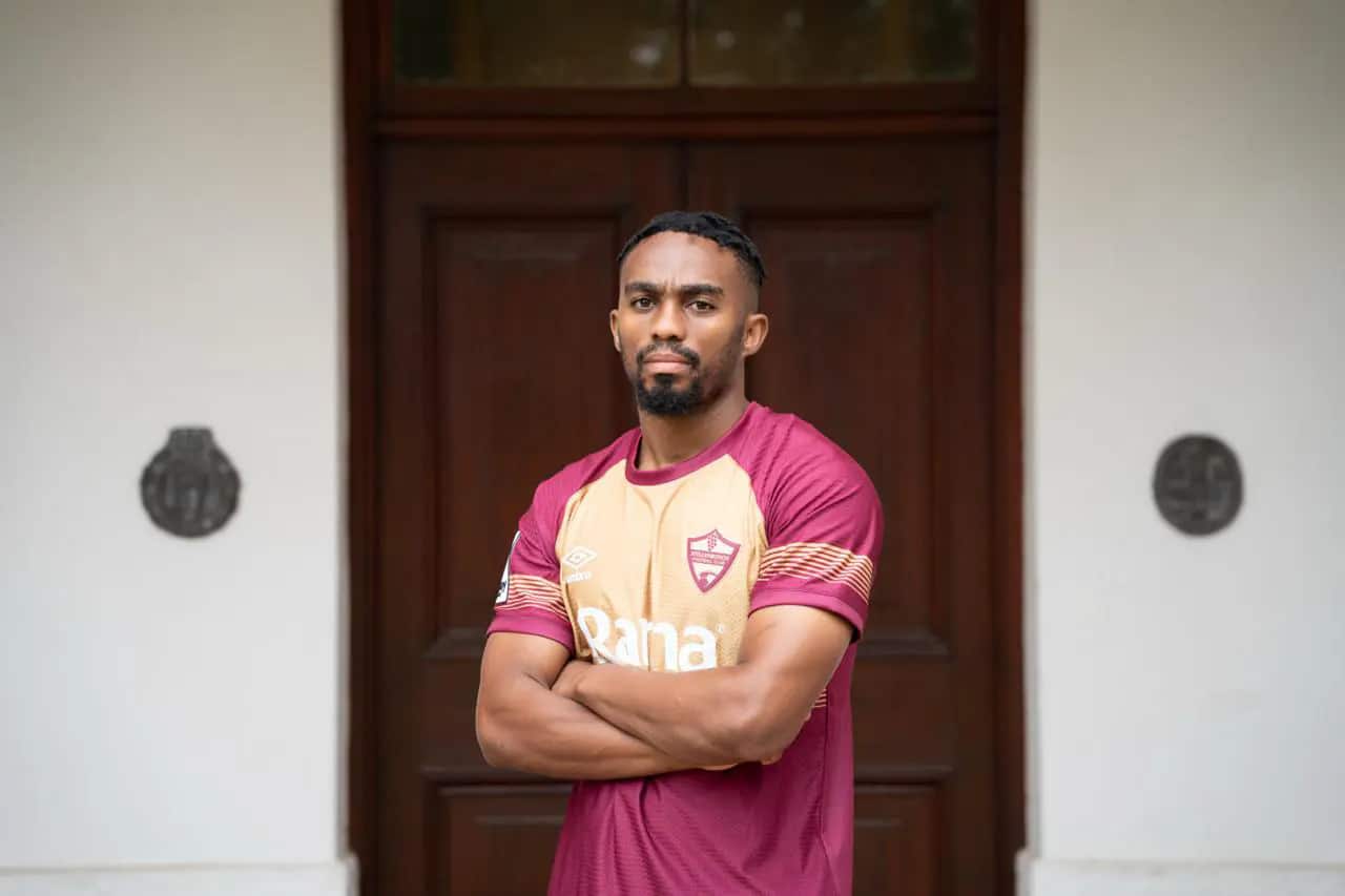 You are currently viewing Stellenbosch FC Confirm Njabulo Blom Loan Signing