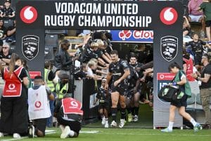 Read more about the article Esterhuizen returns to lead Sharks against reigning URC champions